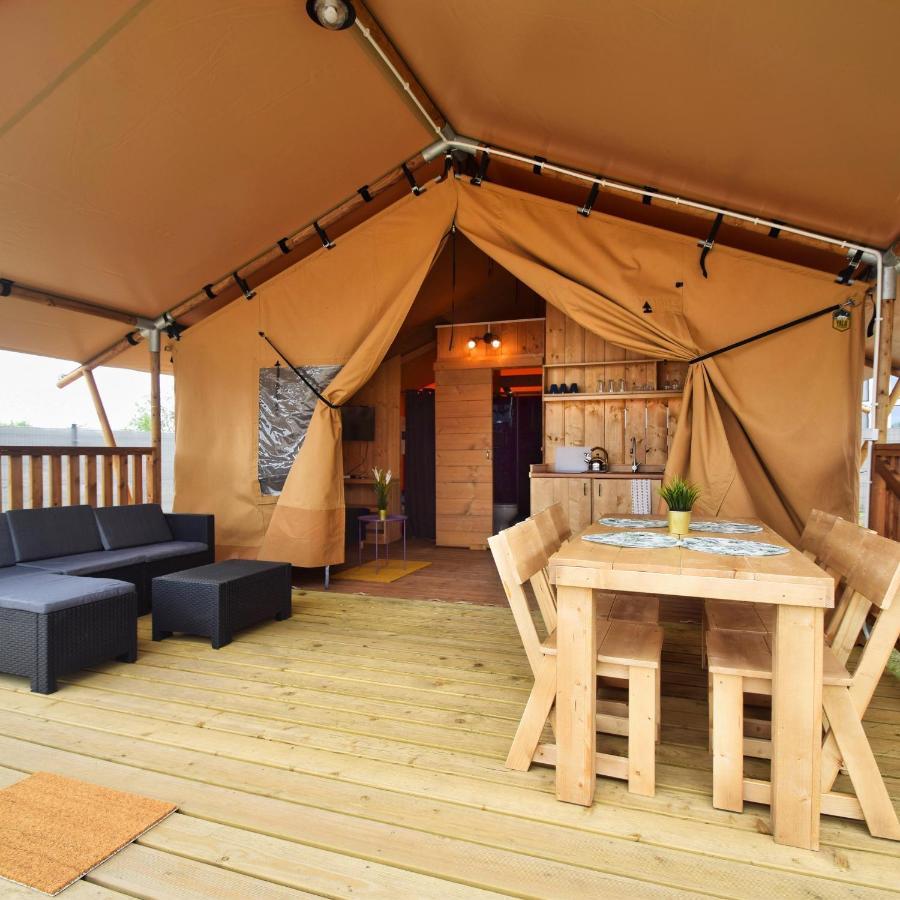 Luxury tent Baza Maciejowka *